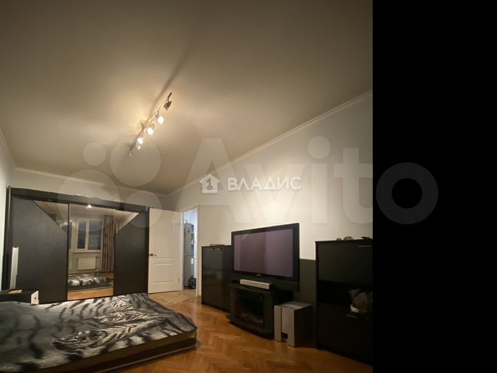 2-к. квартира, 51 м², 7/17 эт.