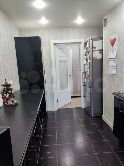 4-к. квартира, 76,8 м², 1/10 эт.