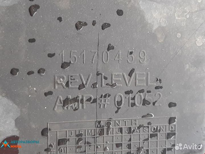 Диффузор вентилятора Chevrolet TrailBlazer 2004