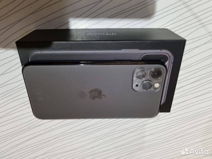 iPhone 11 Pro, 64 ГБ