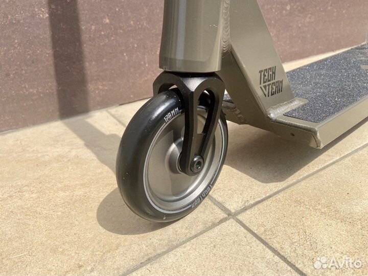 Трюковый самокат TT Goliath (Tech Team)