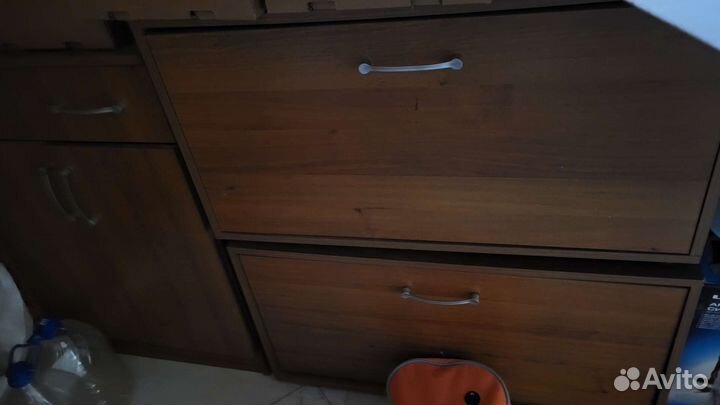 Продам две обувницы и шкафчик для прихожей