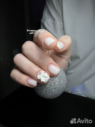 Маникюр и педикюр