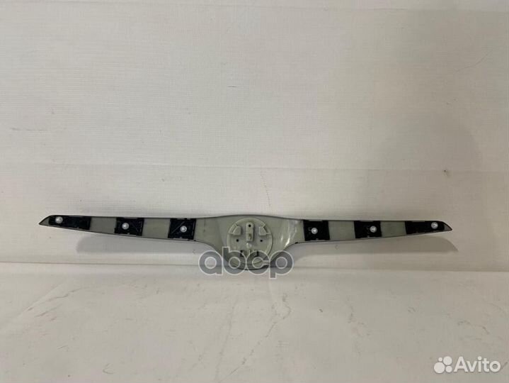 Молдинг решетки радиатора (черный) Skoda Fabia 2