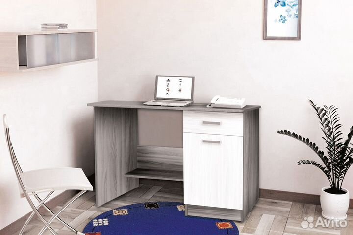 Стол письменный 