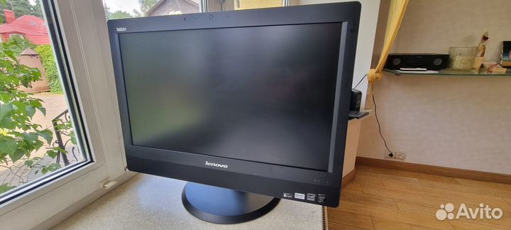 Моноблок lenovo thinkcentre