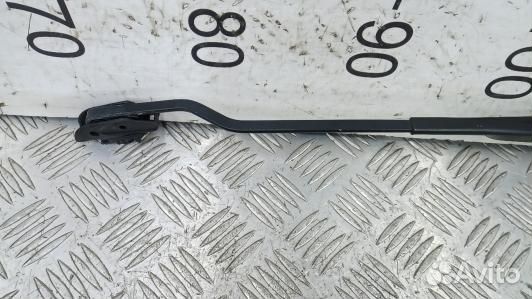 Щеткодержатель лобового стекла volkswagen golf 4 (9BL04O902)