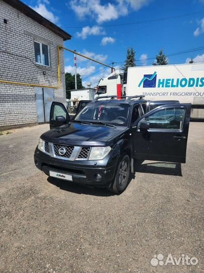 Nissan Navara 2.5 AT, 2006, 350 000 км