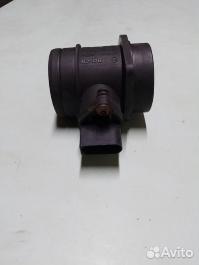 Датчик массового расхода воздуха передний