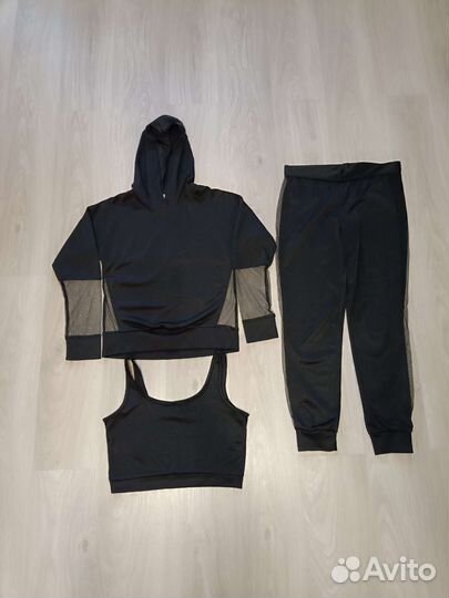 Спортивный костюм женский