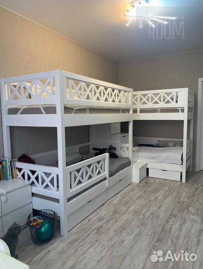 Двухъярусная кровать из настоящего дерева