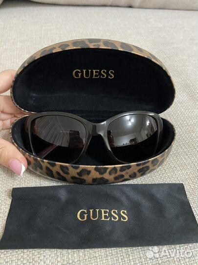 Очки Guess