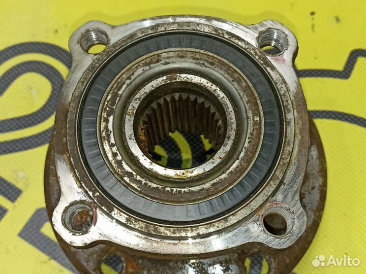 Ступица задняя левая Bmw X5 E53 N62B44 2004