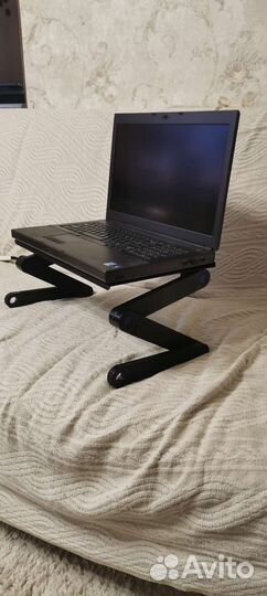 Подставка для ноутбука для работы в кровати