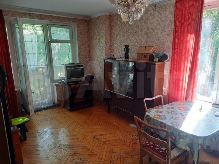 Комната 18 м² в 2-к., 3/5 эт.