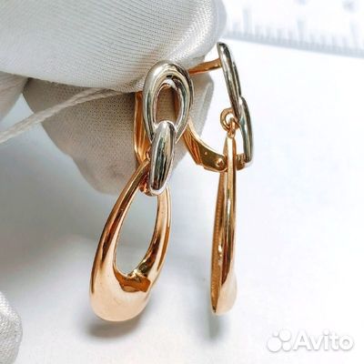 Золотые серьги