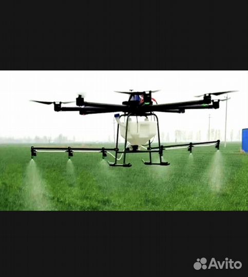 Опрыскивание полей дроном