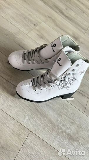 Коньки фигурные