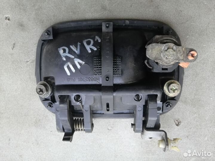 Ручка двери передней левая для Mitsubishi RVR 1