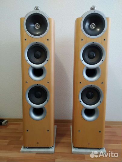 KEF reference 203 (england)