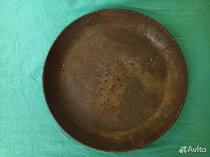 Чугунная сковородка советская диаметр 22 см