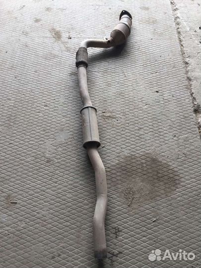 Приёмная труба глушителя правая Audi A8 D3 4.2