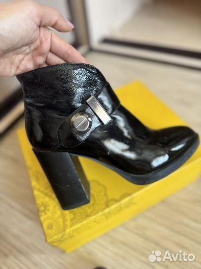 Ботинки женские Nicolo Rozetti