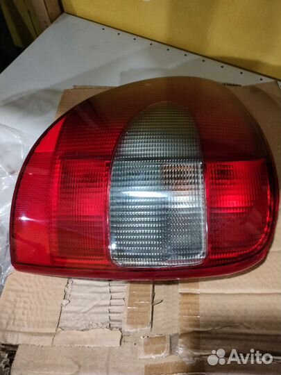 Chrysler voyager, 03.01 -фонарь левый задний