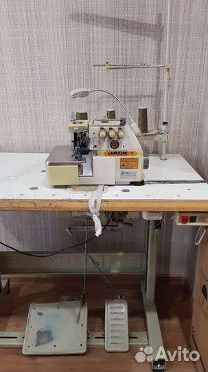 Швейная машинка
