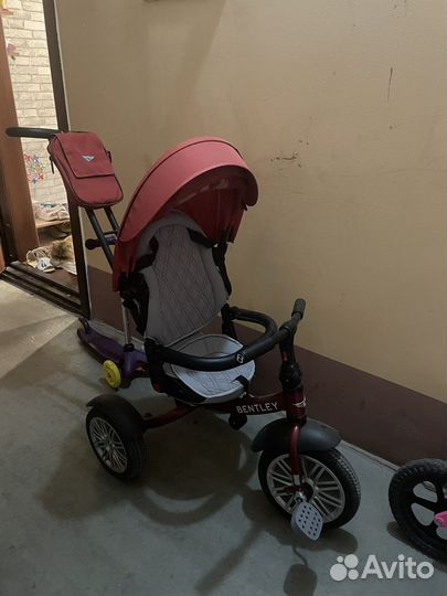 Детский велосипед с ручкой