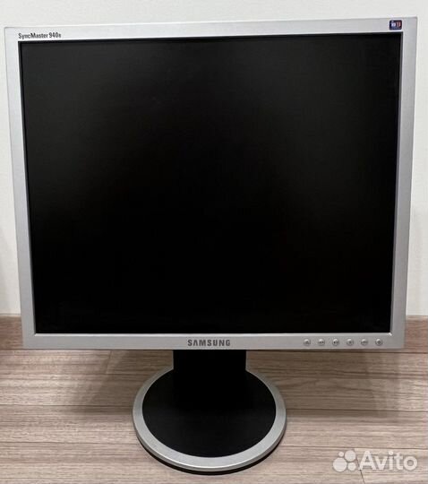 Монитор Samsung 19 940B