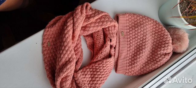 Женский комплект шапку и снуд