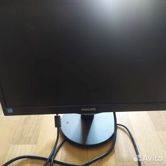 Монитор Philips