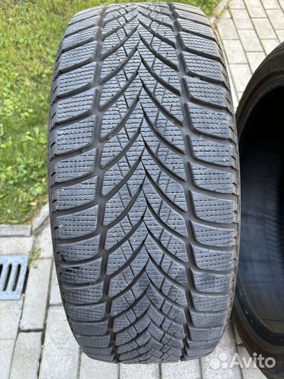 Goodyear UltraGrip Ice 3 225/45 R19 96T