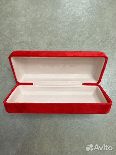 Очечник Carolina Herrera оригинал