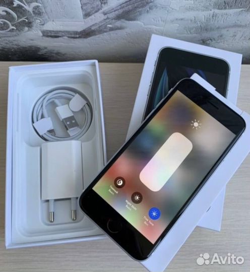 iPhone SE (2020), 128 ГБ