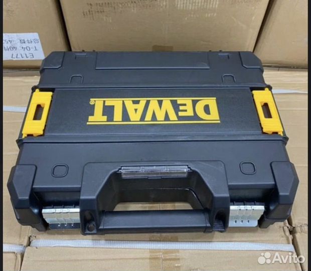 Шуруповерт dewalt