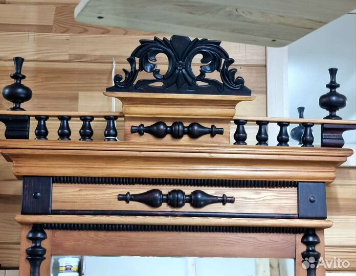 Антикварное зеркало