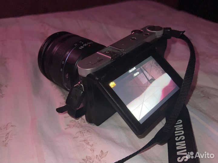 Фотоаппарат Samsung NX3000 Kit