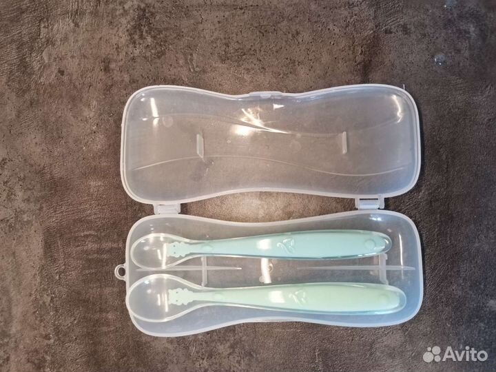 Ложки для первого прикорма и маникюрный набор