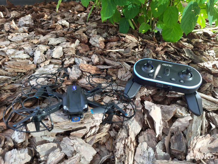 Квадрокоптер,2 камеры,V20,WiFi, Радиоуправляемый