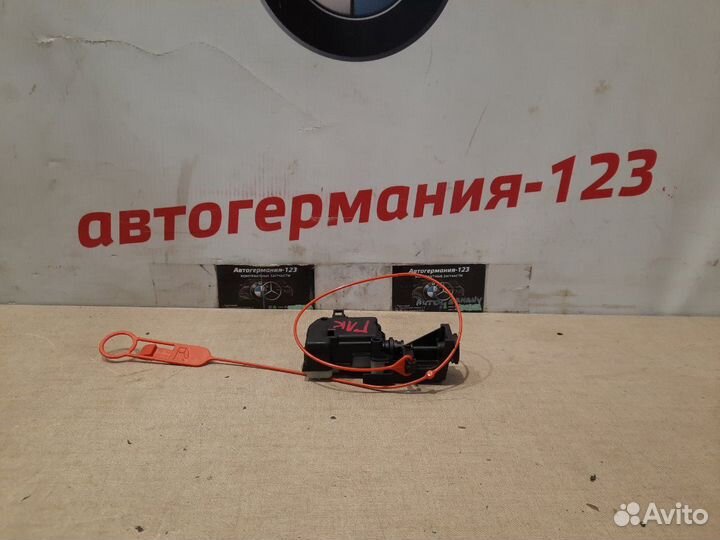 Активатор замка крышки бензобака Mercedes Glk300