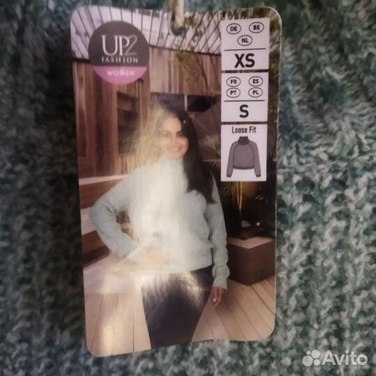 Свитер женский новый