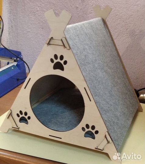 Домик для кошки с когтеточкой