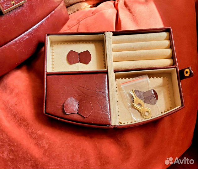 Шкатулка под кожу для ювелирных украшений