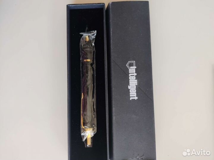 Ручка шариковая подарочная