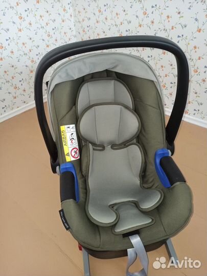 Продаю автокресло