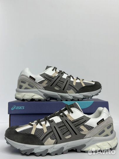 Кроссовки asics gore tex