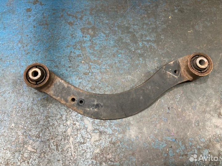 Рычаг верхний задний правый Suzuki Kizashi RE