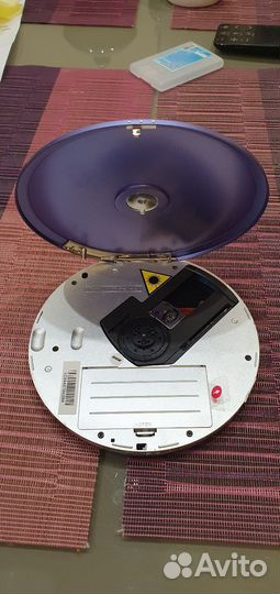 BBK Портативный аудио/видеоплеер